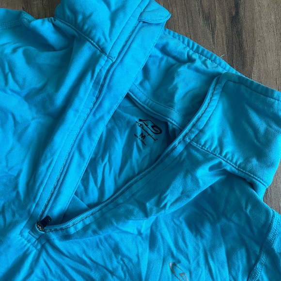 Blue Pullover 🩵 - Picture 3 of 3